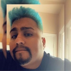 Meet your Posher, Edwardo